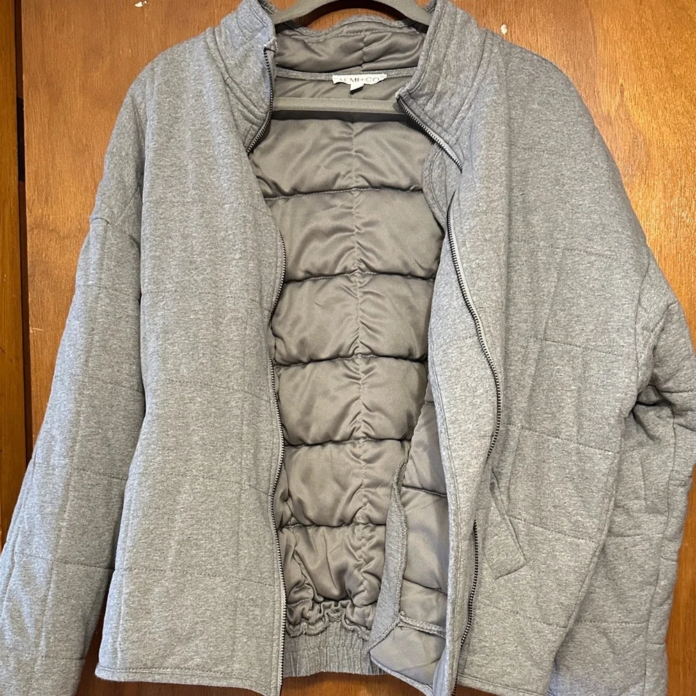 Aemi + Co Dixie Quilted Jacket in Grey – Size Large - Picture 7 of 8